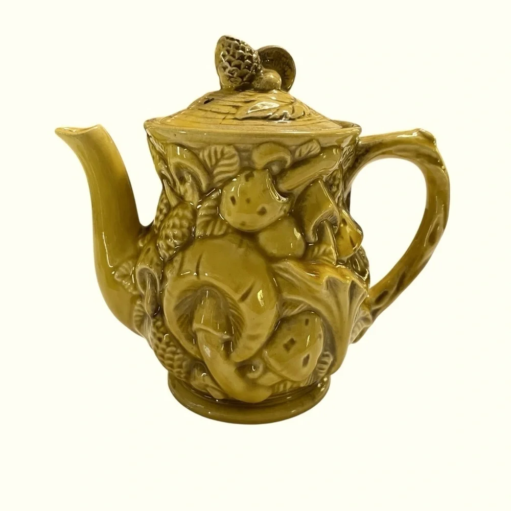 VTG Japanese Yellow Ceramic Mushroom Tea Pot